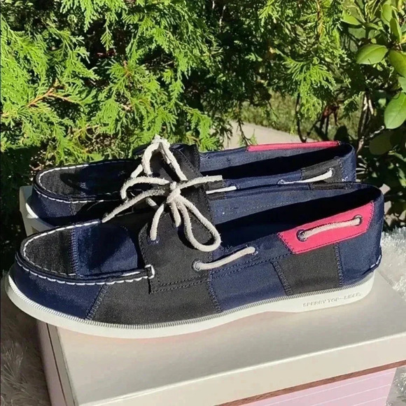 Sperry  Navy Women's Authentic Original Bo… - Picture 3 of 7